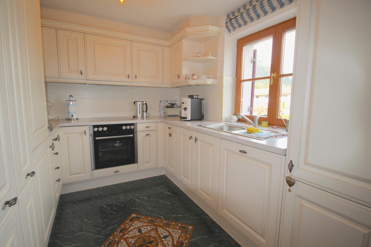 Himmelschloesschen & Chalet Rose Garmisch-Partenkirchen Bagian luar foto